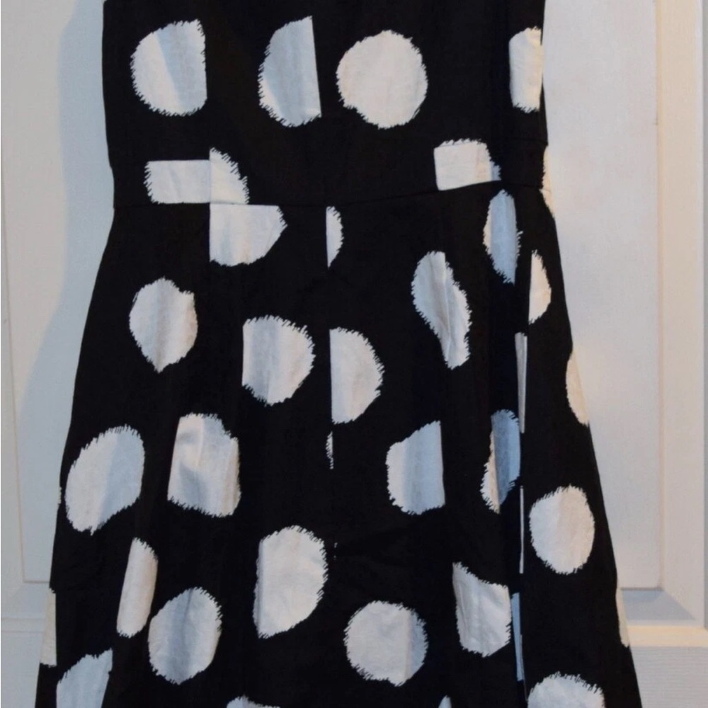 Talbots Black White Big Polka-Dot Sleeveless Fit Flare Career Dress Pockets Sz 2 - Picture 3 of 7
